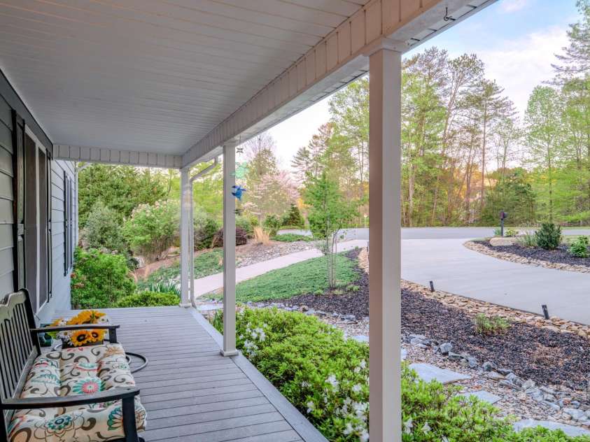 233 Lentz Landing Lane, Nebo, NC 28761.  MLS# CAR4244330, YatesRealty ID 7518. 