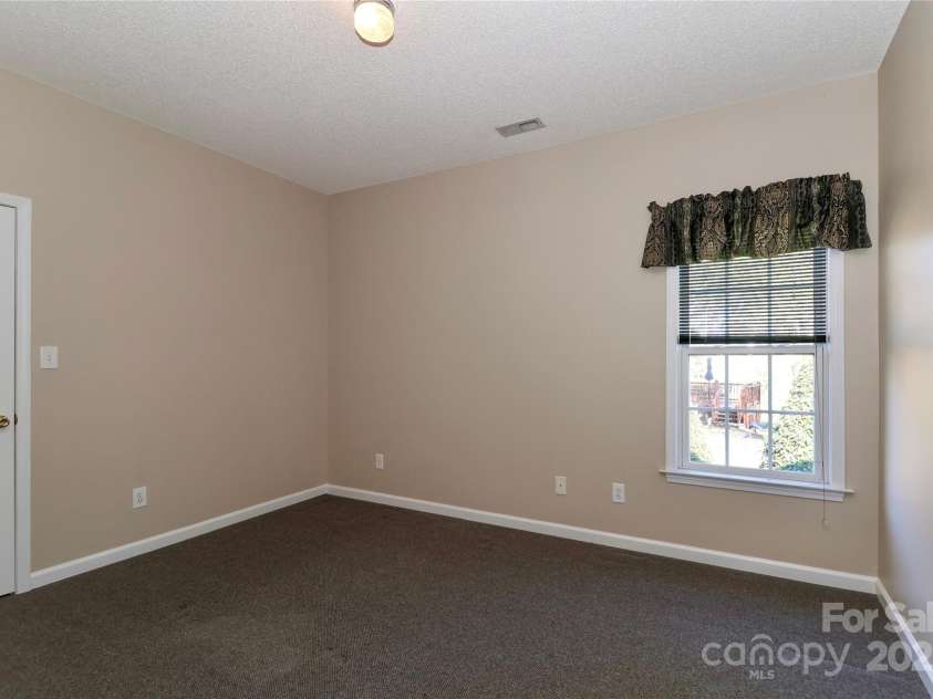 115 Players Park Circle, Statesville, NC 28677.  MLS# CAR4247657, YatesRealty ID 7519. 