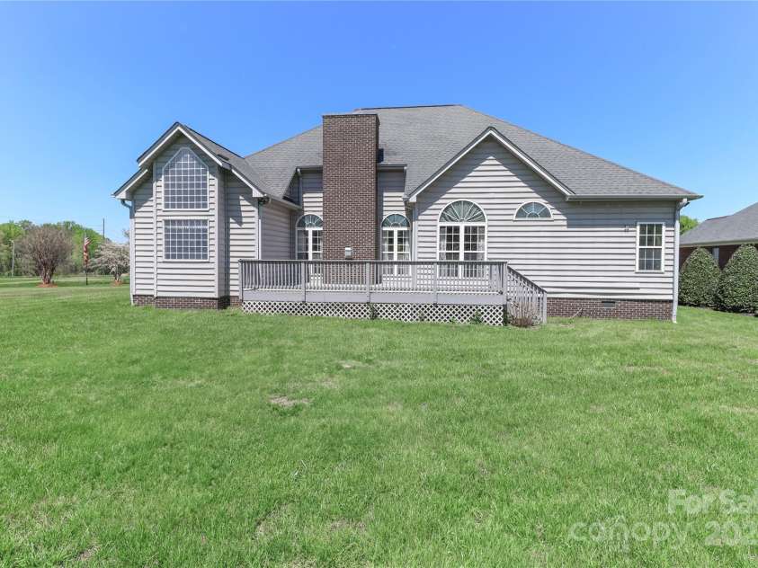 115 Players Park Circle, Statesville, NC 28677.  MLS# CAR4247657, YatesRealty ID 7519. 