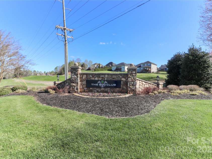 115 Players Park Circle, Statesville, NC 28677.  MLS# CAR4247657, YatesRealty ID 7519. 