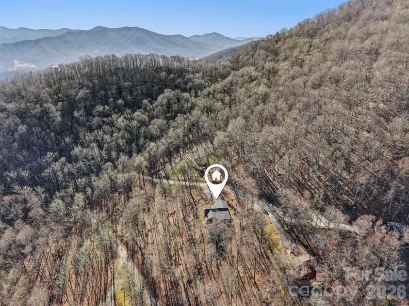 102 Iga Trail, Maggie Valley, NC 28751.  MLS# CAR4331982, YatesRealty ID 752. 
