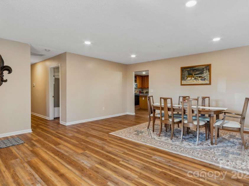 12 Hutchinson Woods Drive, Fletcher, NC 28732.  MLS# CAR4238385, YatesRealty ID 752. 