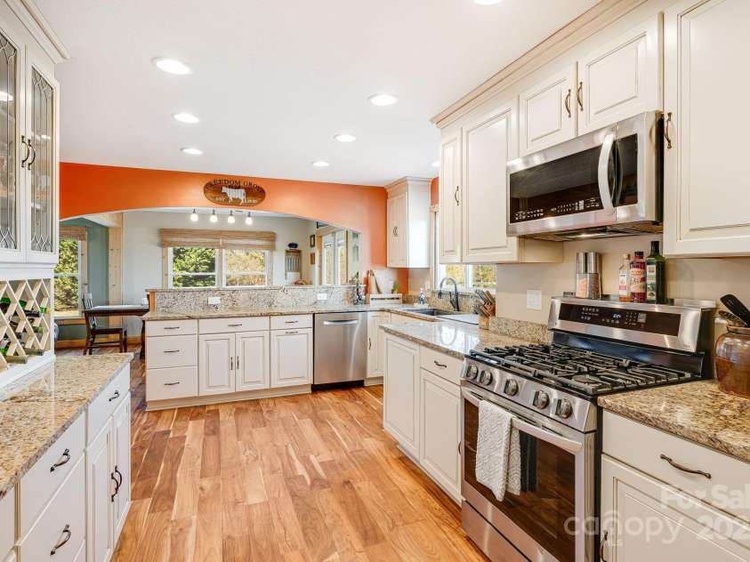 333 Lambs Grill Road, Rutherfordton, NC 28139.  MLS# CAR4185132, YatesRealty ID 752. 