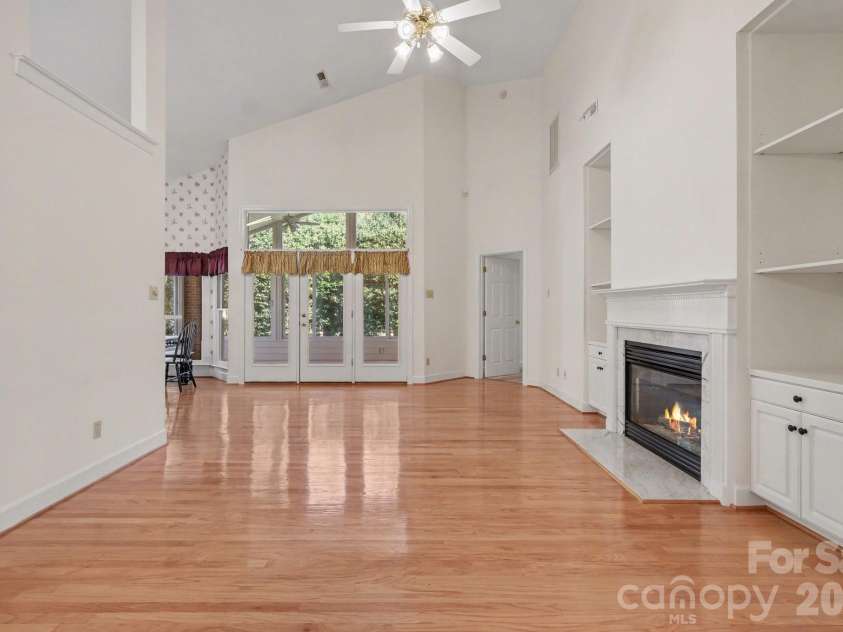 5423 Dunedin Lane, Charlotte, NC 28270.  MLS# CAR4352581, YatesRealty ID 7521. 