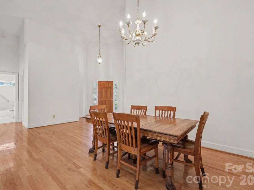 5423 Dunedin Lane, Charlotte, NC 28270.  MLS# CAR4352581, YatesRealty ID 7521. Dining Area 