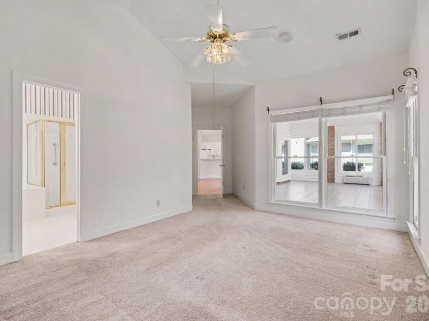 5423 Dunedin Lane, Charlotte, NC 28270.  MLS# CAR4352581, YatesRealty ID 7521. Primary bedroom 