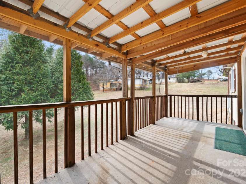 623 Hopewell Road, Morganton, NC 28655.  MLS# CAR4216761, YatesRealty ID 7522. 