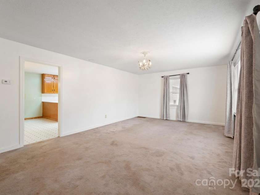 623 Hopewell Road, Morganton, NC 28655.  MLS# CAR4216761, YatesRealty ID 7522. 