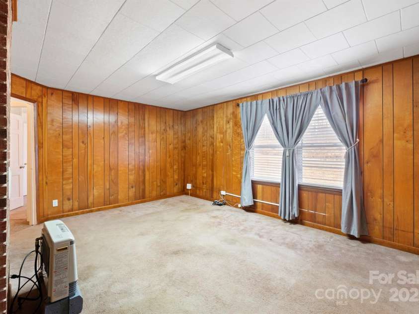 623 Hopewell Road, Morganton, NC 28655.  MLS# CAR4216761, YatesRealty ID 7522. 