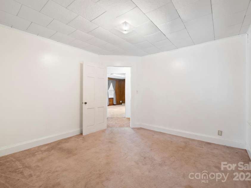 623 Hopewell Road, Morganton, NC 28655.  MLS# CAR4216761, YatesRealty ID 7522. 