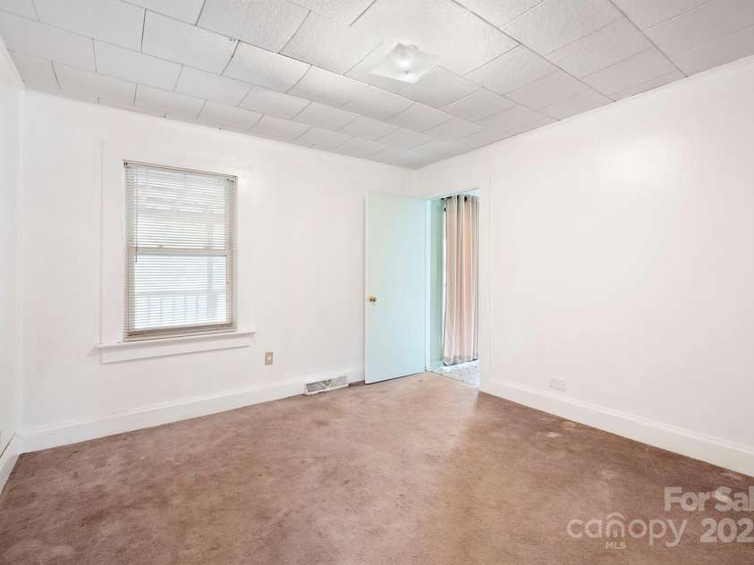 623 Hopewell Road, Morganton, NC 28655.  MLS# CAR4216761, YatesRealty ID 7522. 