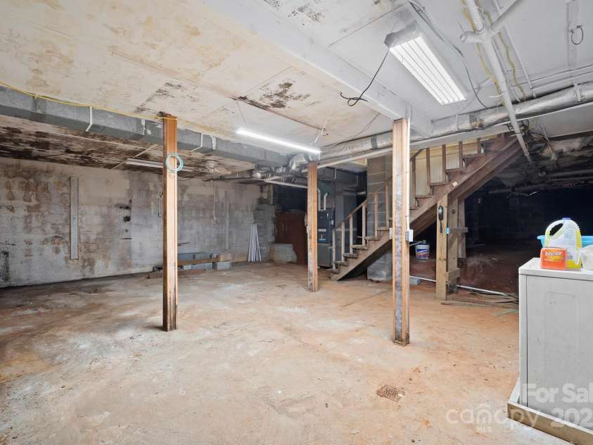 623 Hopewell Road, Morganton, NC 28655.  MLS# CAR4216761, YatesRealty ID 7522. 