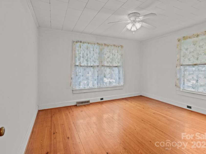 1489 Riley Street, Albemarle, NC 28001.  MLS# CAR4221613, YatesRealty ID 7523. Primary Bedroom w Bathroom
