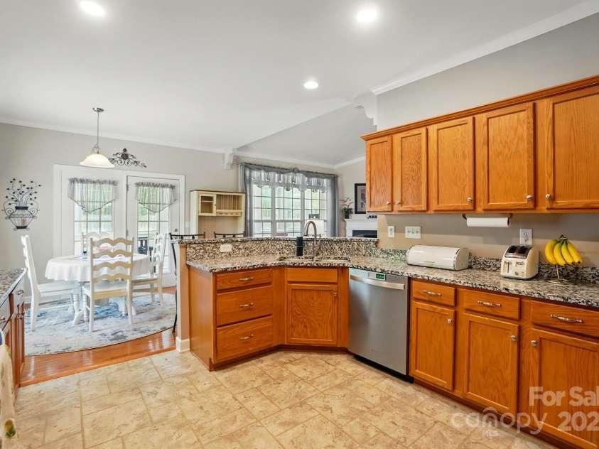 4160 Isle Of Pines Drive, Denver, NC 28037.  MLS# CAR4247020, YatesRealty ID 7524. 