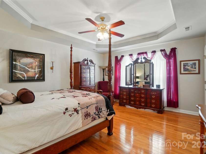 4160 Isle Of Pines Drive, Denver, NC 28037.  MLS# CAR4247020, YatesRealty ID 7524. 