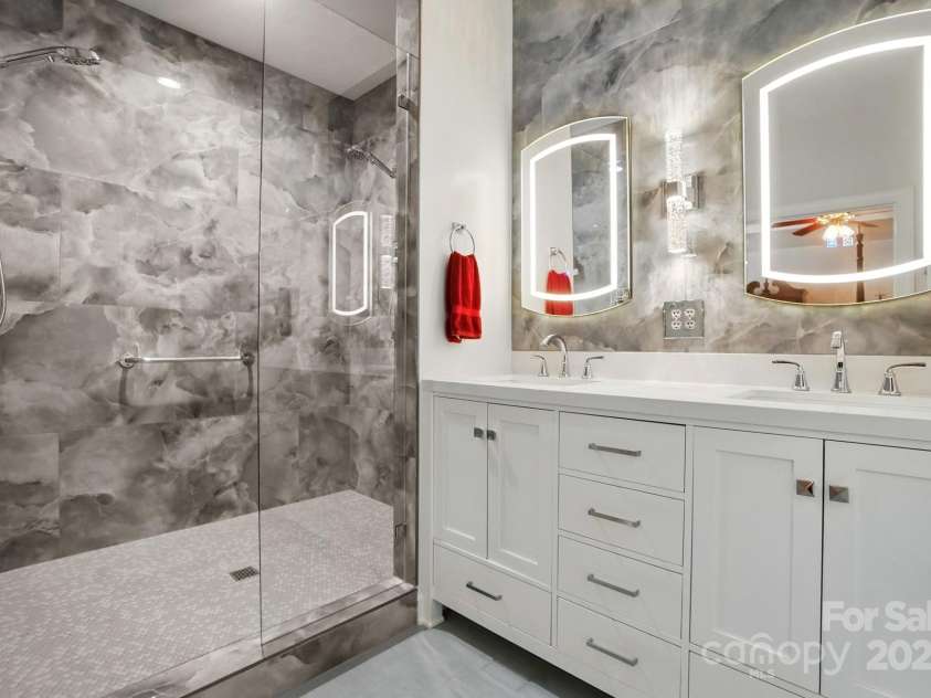 4160 Isle Of Pines Drive, Denver, NC 28037.  MLS# CAR4247020, YatesRealty ID 7524. 