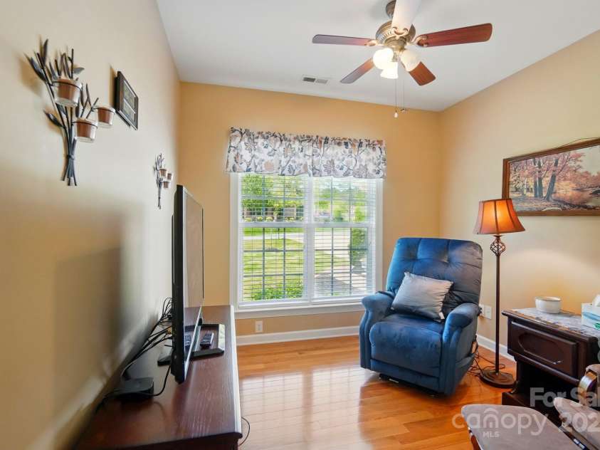 4160 Isle Of Pines Drive, Denver, NC 28037.  MLS# CAR4247020, YatesRealty ID 7524. 