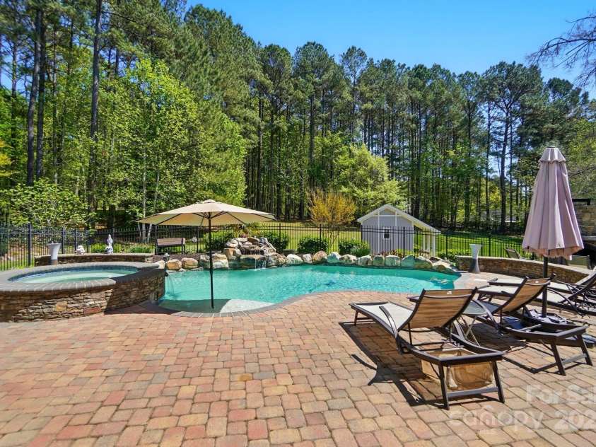 4160 Isle Of Pines Drive, Denver, NC 28037.  MLS# CAR4247020, YatesRealty ID 7524. 