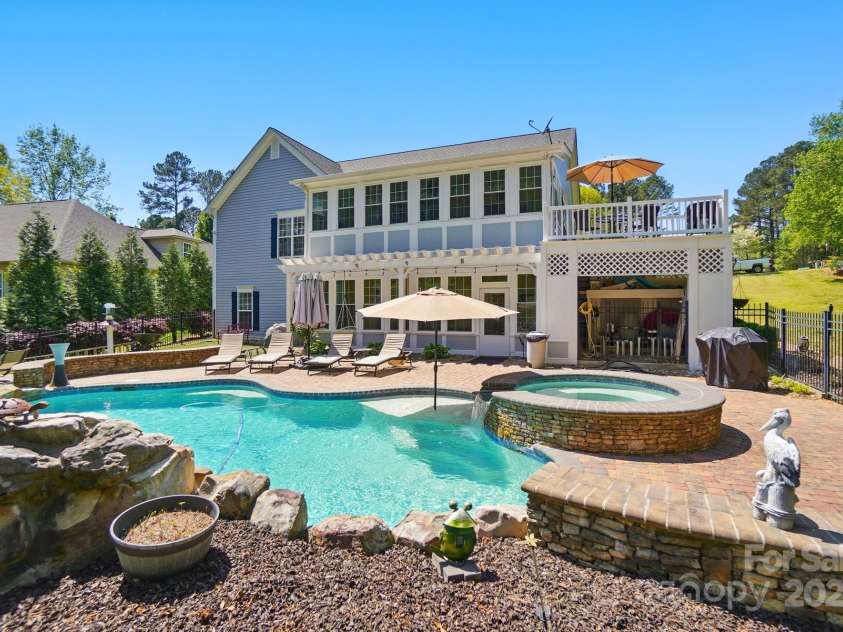 4160 Isle Of Pines Drive, Denver, NC 28037.  MLS# CAR4247020, YatesRealty ID 7524. 