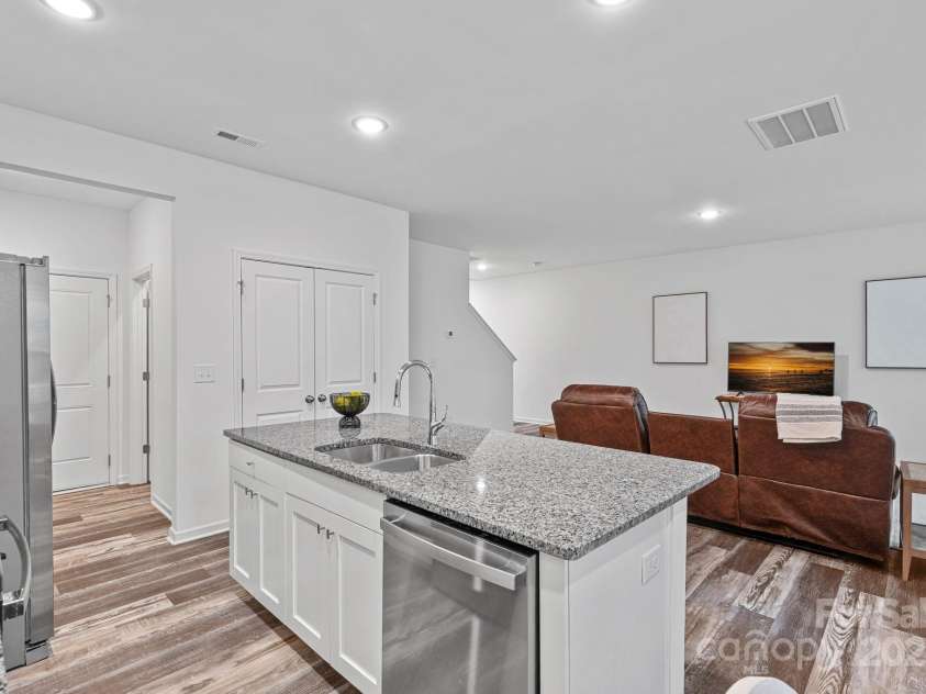 724 Kelly Street, Statesville, NC 28677.  MLS# CAR4273857, YatesRealty ID 7525. 