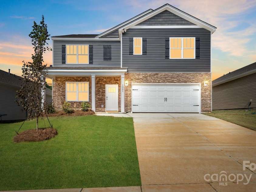 818 Adelston Lane, Asheville, NC 28804.  MLS# CAR4186875, YatesRealty ID 7526. Photo Representation Only