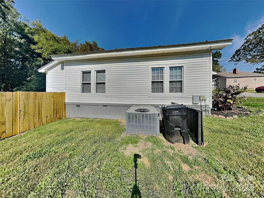 313 Bruce Avenue, Mooresville, NC 28115.  MLS# CAR4307442, YatesRealty ID 753. 