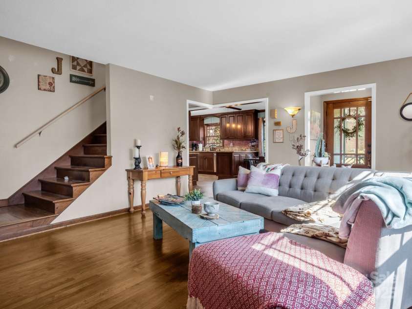 108 Three Oaks Lane, Kings Mountain, NC 28086.  MLS# CAR4218081, YatesRealty ID 7530. 