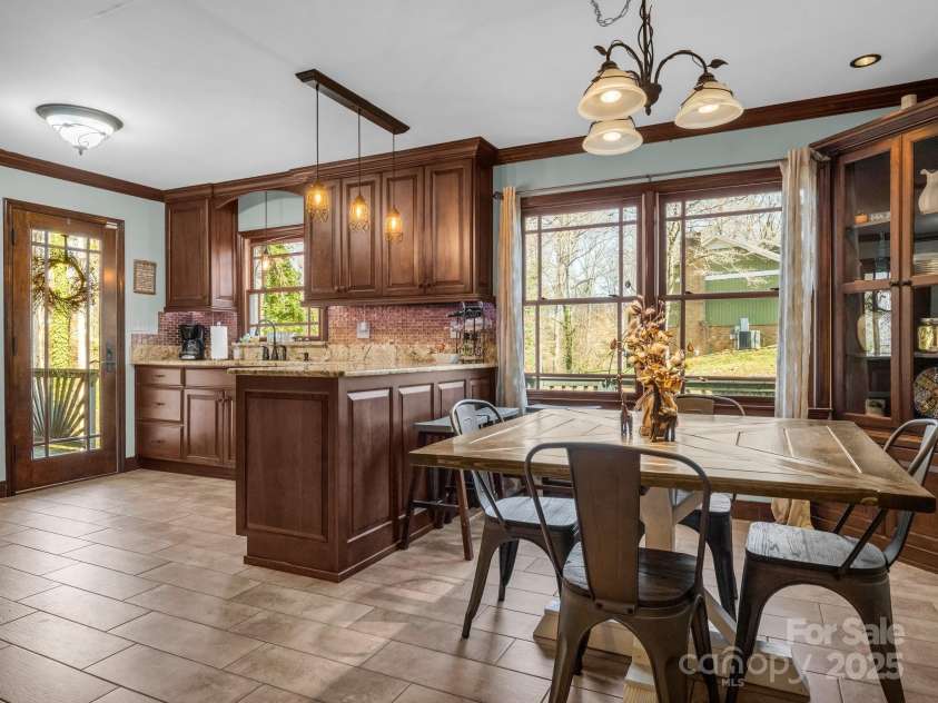 108 Three Oaks Lane, Kings Mountain, NC 28086.  MLS# CAR4218081, YatesRealty ID 7530. 