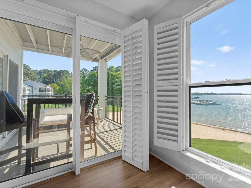 17811 Half Moon Lane, Cornelius, NC 28031.  MLS# CAR4275895, YatesRealty ID 7531. BR views