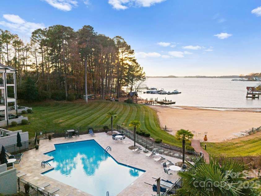 17811 Half Moon Lane, Cornelius, NC 28031.  MLS# CAR4275895, YatesRealty ID 7531. Community amenities are plentiful