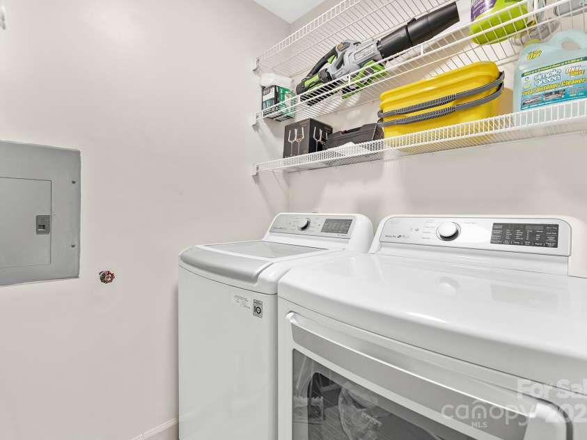 17811 Half Moon Lane, Cornelius, NC 28031.  MLS# CAR4310477, YatesRealty ID 7531. 