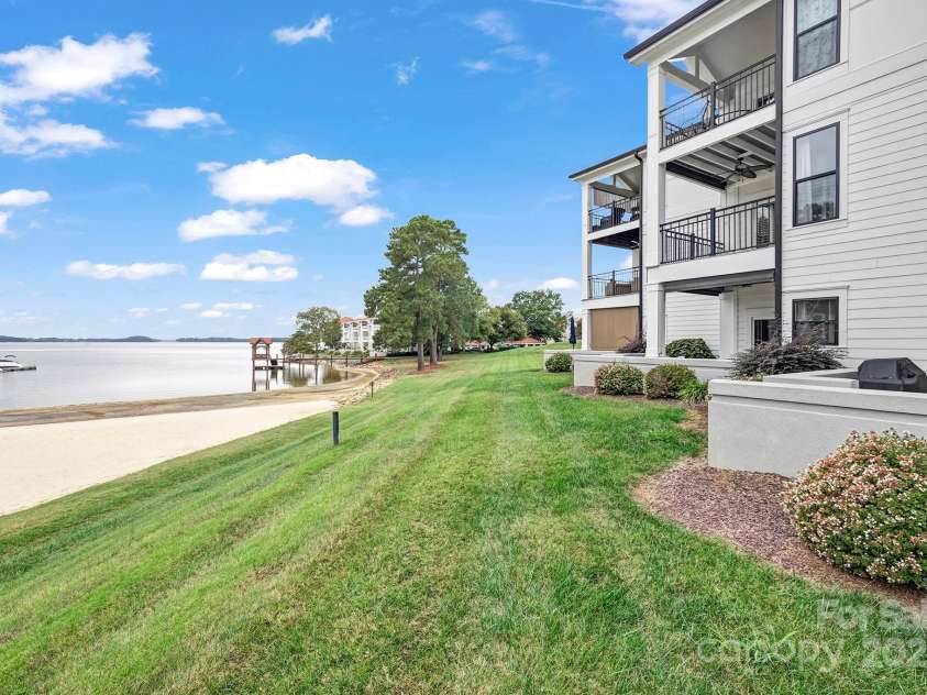 17811 Half Moon Lane, Cornelius, NC 28031.  MLS# CAR4310477, YatesRealty ID 7531. 