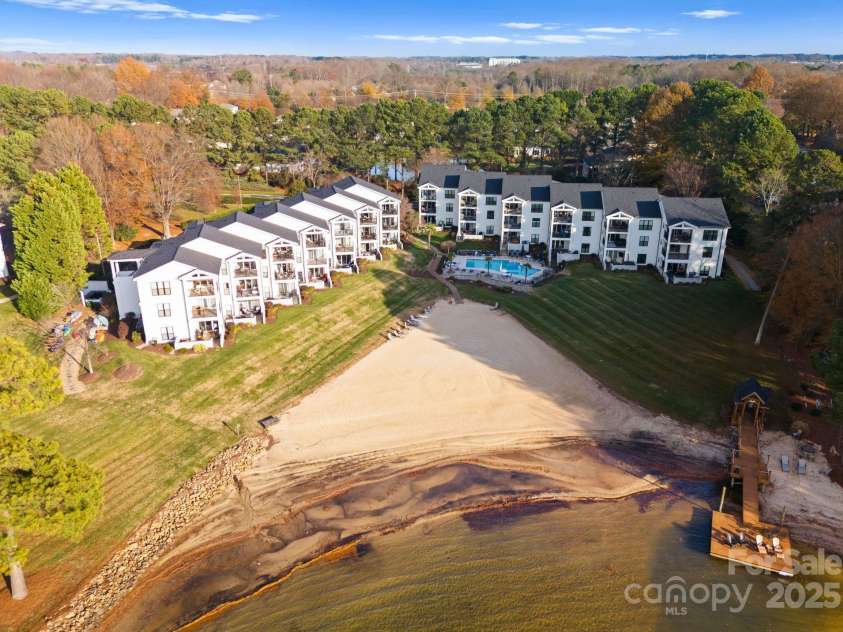 17811 Half Moon Lane, Cornelius, NC 28031.  MLS# CAR4310477, YatesRealty ID 7531. 