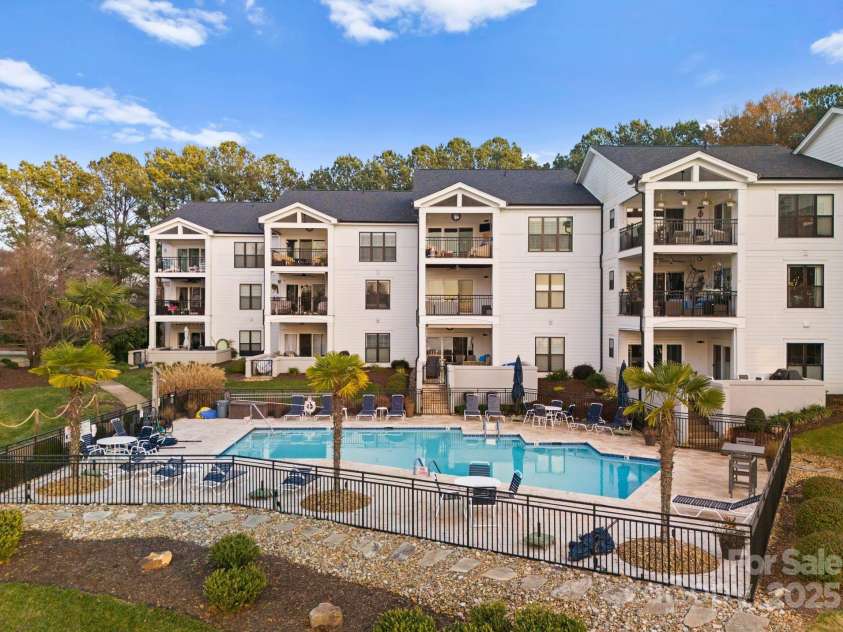 17811 Half Moon Lane, Cornelius, NC 28031.  MLS# CAR4310477, YatesRealty ID 7531. 