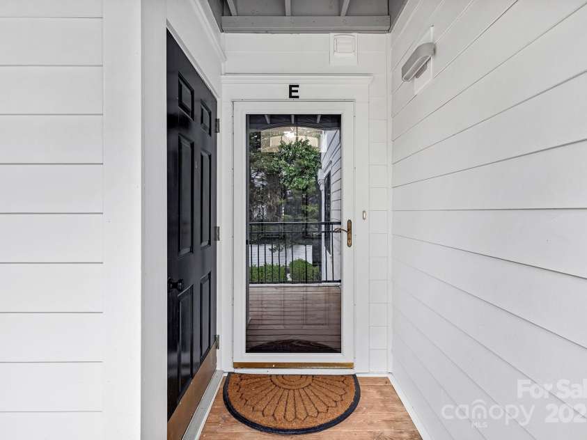 17811 Half Moon Lane, Cornelius, NC 28031.  MLS# CAR4310477, YatesRealty ID 7531. 