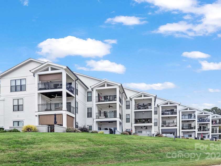 17811 Half Moon Lane, Cornelius, NC 28031.  MLS# CAR4310477, YatesRealty ID 7531. 