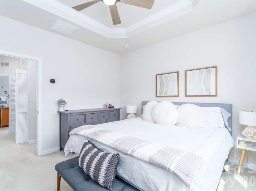 2102 Trout Lily Lane, Matthews, NC 28104.  MLS# CAR4353271, YatesRealty ID 7531. 