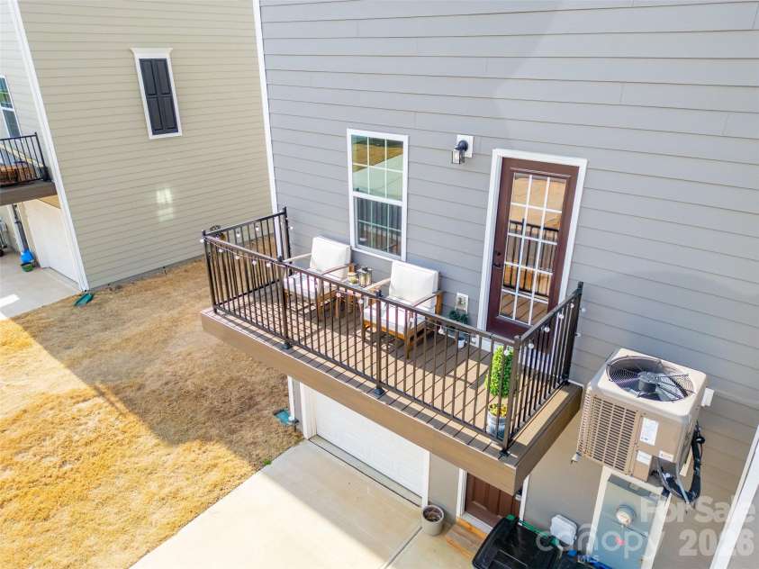 2102 Trout Lily Lane, Matthews, NC 28104.  MLS# CAR4353271, YatesRealty ID 7531. 