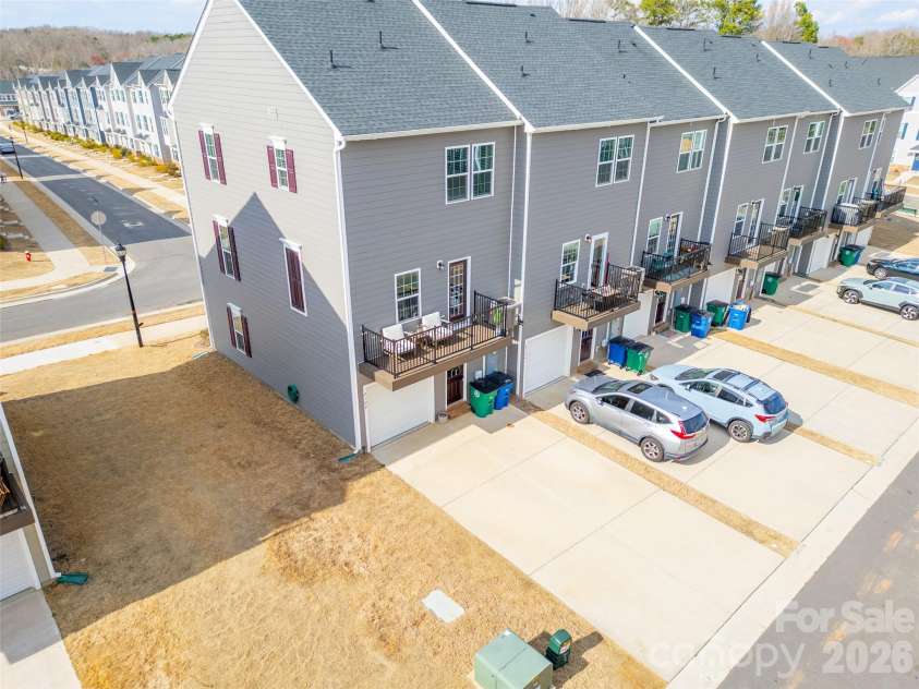 2102 Trout Lily Lane, Matthews, NC 28104.  MLS# CAR4353271, YatesRealty ID 7531. 