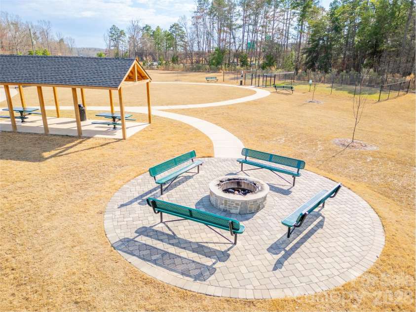 2102 Trout Lily Lane, Matthews, NC 28104.  MLS# CAR4353271, YatesRealty ID 7531. 