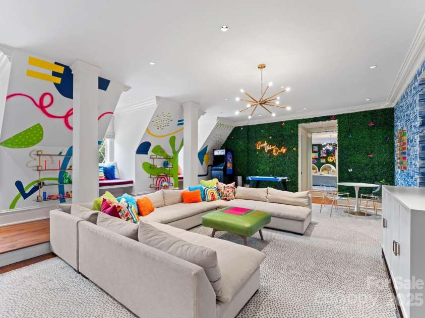 4536 Fox Brook Lane, Charlotte, NC 28211.  MLS# CAR4157549, YatesRealty ID 7532. Award winning playroom with custom mural, faux fern and bowood walls.