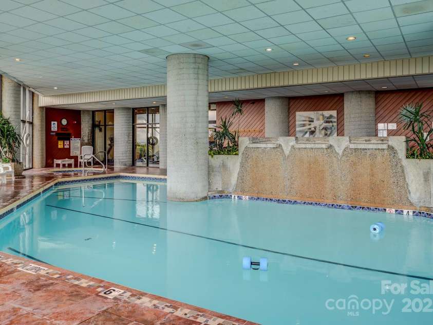 303 Sugar Top Drive, Sugar Mountain, NC 28604.  MLS# CAR4302428, YatesRealty ID 7533. Oversized Pool and Hot Tub