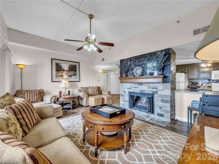 303 Sugar Top Drive, Sugar Mountain, NC 28604.  MLS# CAR4358087, YatesRealty ID 7533. 