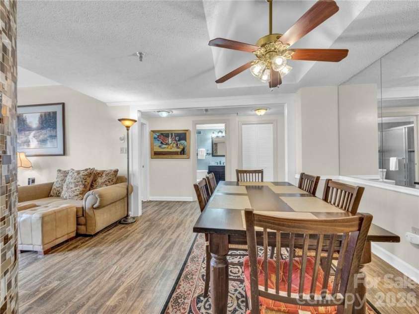 303 Sugar Top Drive, Sugar Mountain, NC 28604.  MLS# CAR4358087, YatesRealty ID 7533. 