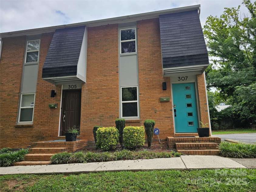 307 French Street, Charlotte, NC 28216.  MLS# CAR4291952, YatesRealty ID 7533. 