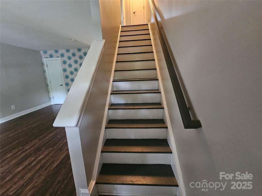 307 French Street, Charlotte, NC 28216.  MLS# CAR4291952, YatesRealty ID 7533. 