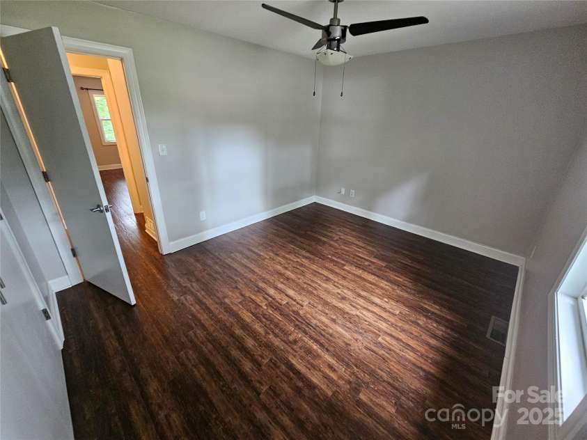 307 French Street, Charlotte, NC 28216.  MLS# CAR4291952, YatesRealty ID 7533. 