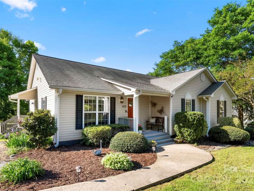 459 Cramerton Road, Gastonia, NC 28056.  MLS# CAR4248208, YatesRealty ID 7534. 