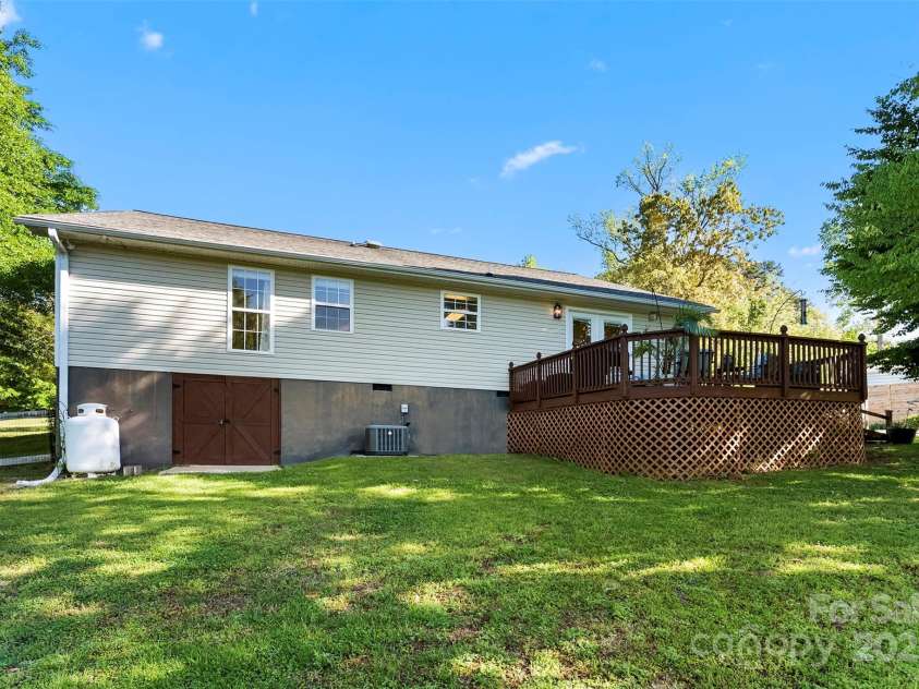459 Cramerton Road, Gastonia, NC 28056.  MLS# CAR4248208, YatesRealty ID 7534. 