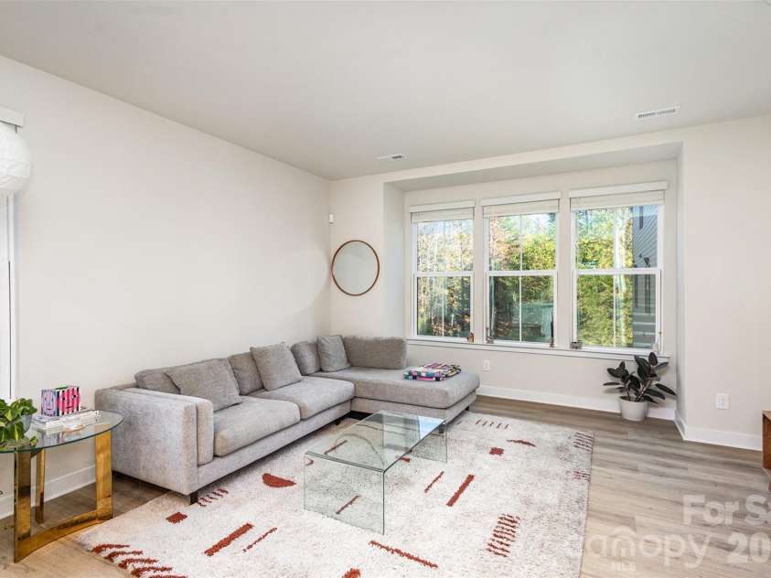 144 Millsbee Lane, Charlotte, NC 28205.  MLS# CAR4345179, YatesRealty ID 7535. 